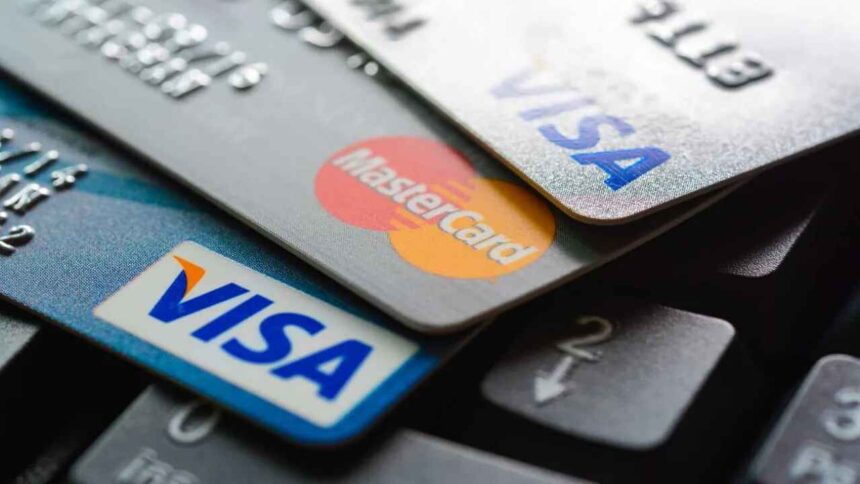 Credit Card If you also have a credit card of any bank! Then do not make this mistake even by mistake