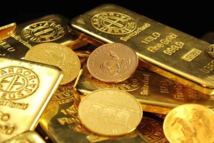 Gold price today Strong rise in gold, prices increased by ₹ 7100 in bullion market, check latest update