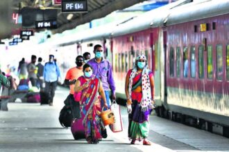 Indian Railways This mistake of passengers during train journey is filling the pockets of railways, it earned 52 crore rupees in 3 months