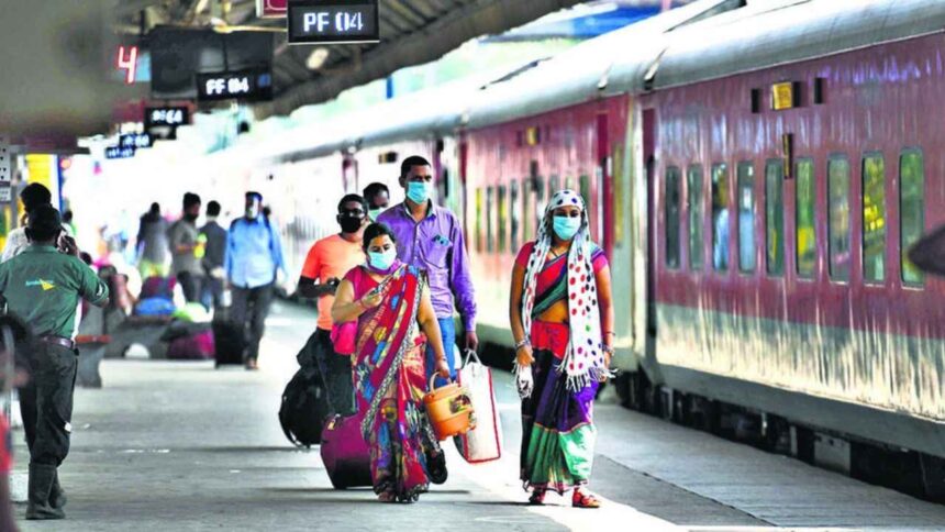 Indian Railways This mistake of passengers during train journey is filling the pockets of railways, it earned 52 crore rupees in 3 months