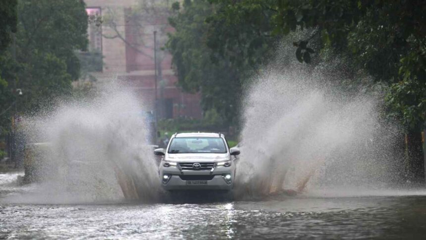 Insurance If your car drowns in the rain, will you get insurance, here is the complete information