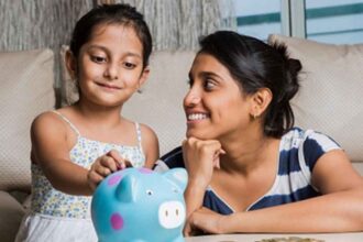 LIC New Children Money Back Policy Children will start getting money from the age of 17