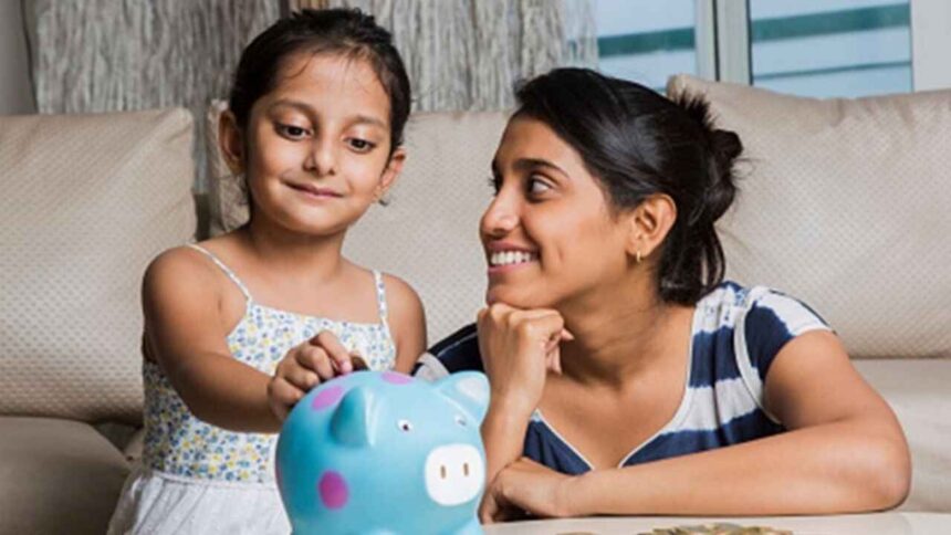 LIC New Children Money Back Policy Children will start getting money from the age of 17