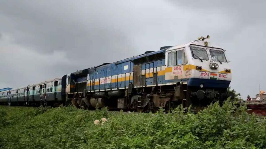 Railway Income Passenger revenue increased by 10%, Eastern Railway earned ₹953 crore in the first quarter